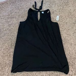 Black sleeveless dress